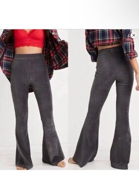 Aerie corduroy flare lounge pants in a dark grey color. Size medium